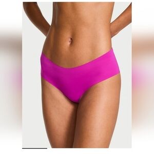 Victoria's Secret No-Show Cheeky Panty Criss Cross Berrylicious Size L (New)